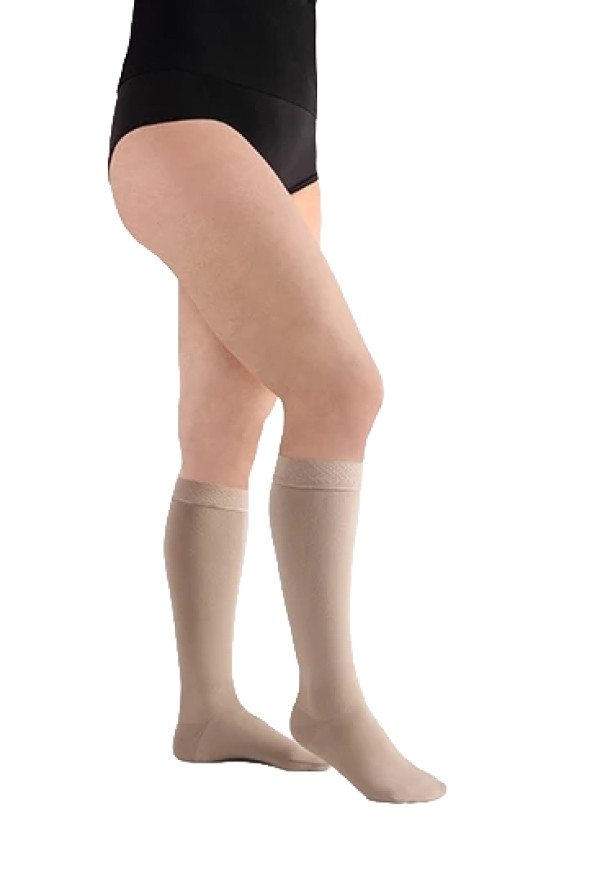 Meia Elastica pelo joelho Classe 1 (.comprimento curto.pe fechado) (II, CURTO, PE FECHADA)